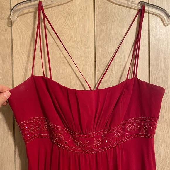 David’s Bridal Spaghetti Strap Chiffon Dress With Beaded Empire - Picture 4 of 9